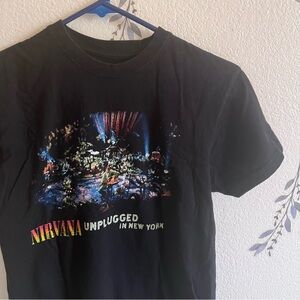 NIRVANA Unplugged in New York Black Tee - Short Sleeve